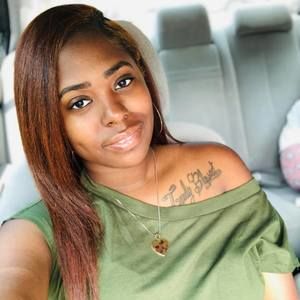 Meet your Posher, Ebony